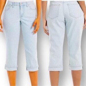 Style & Co Size 4 Petite Cuffed Light Blue Jean Capris